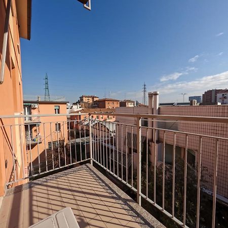 Spadini Apartment Bologna Bagian luar foto