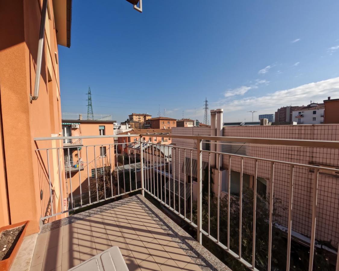 Spadini Apartment Bologna Bagian luar foto